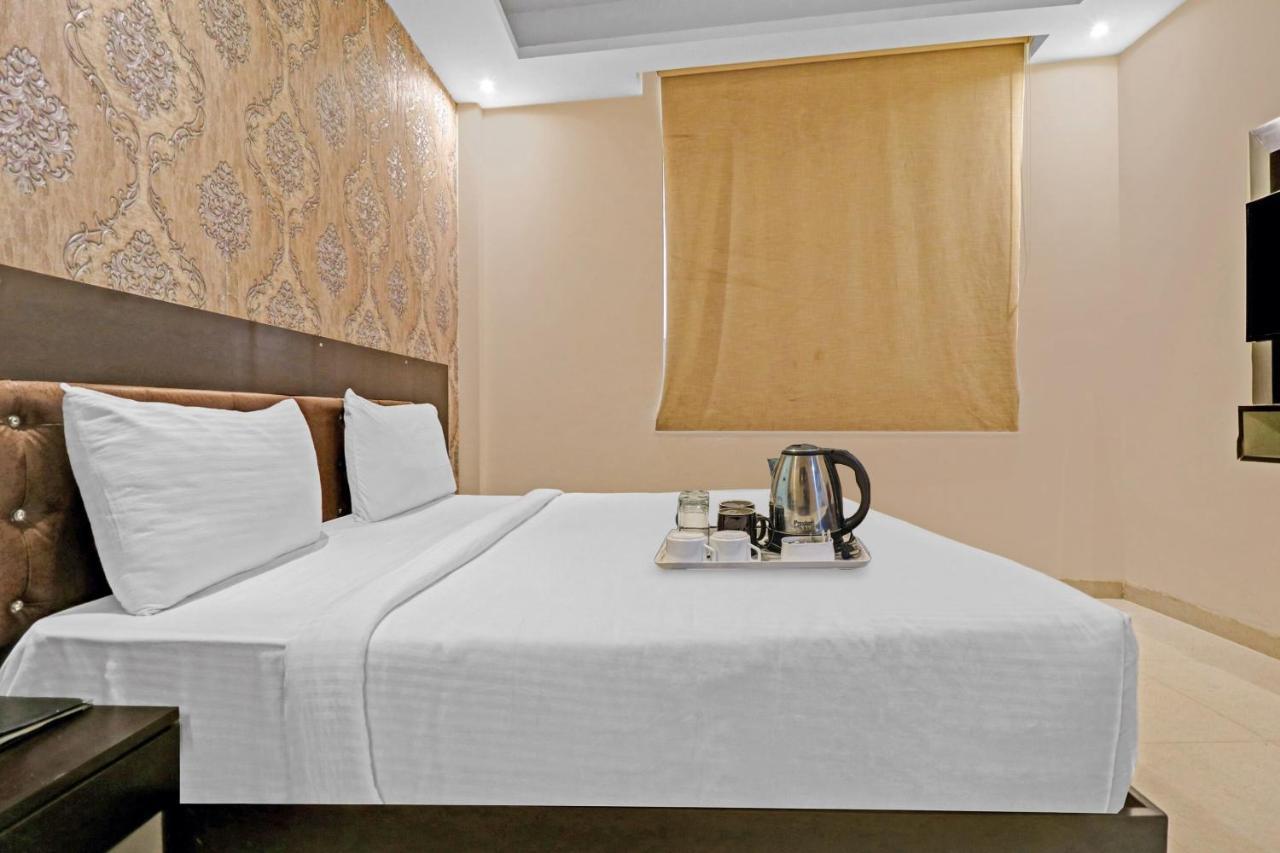 Oyo 23368 Boutique Hotel Paragon Yeni Delhi Dış mekan fotoğraf