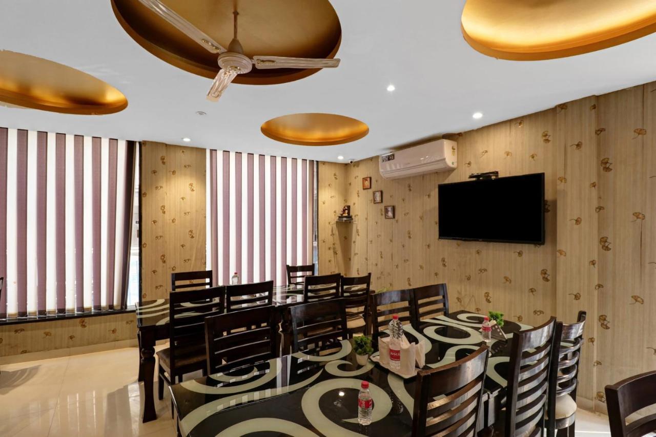 Oyo 23368 Boutique Hotel Paragon Yeni Delhi Dış mekan fotoğraf