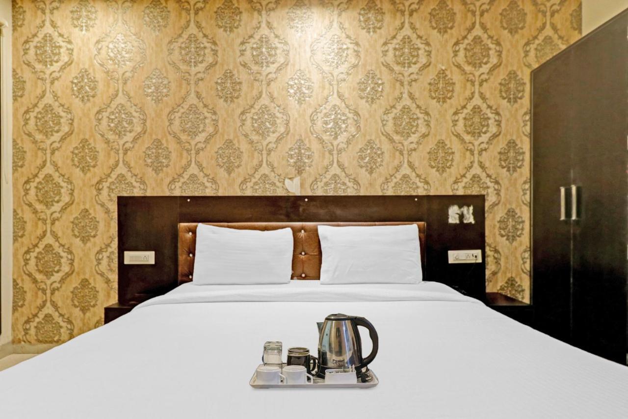 Oyo 23368 Boutique Hotel Paragon Yeni Delhi Dış mekan fotoğraf