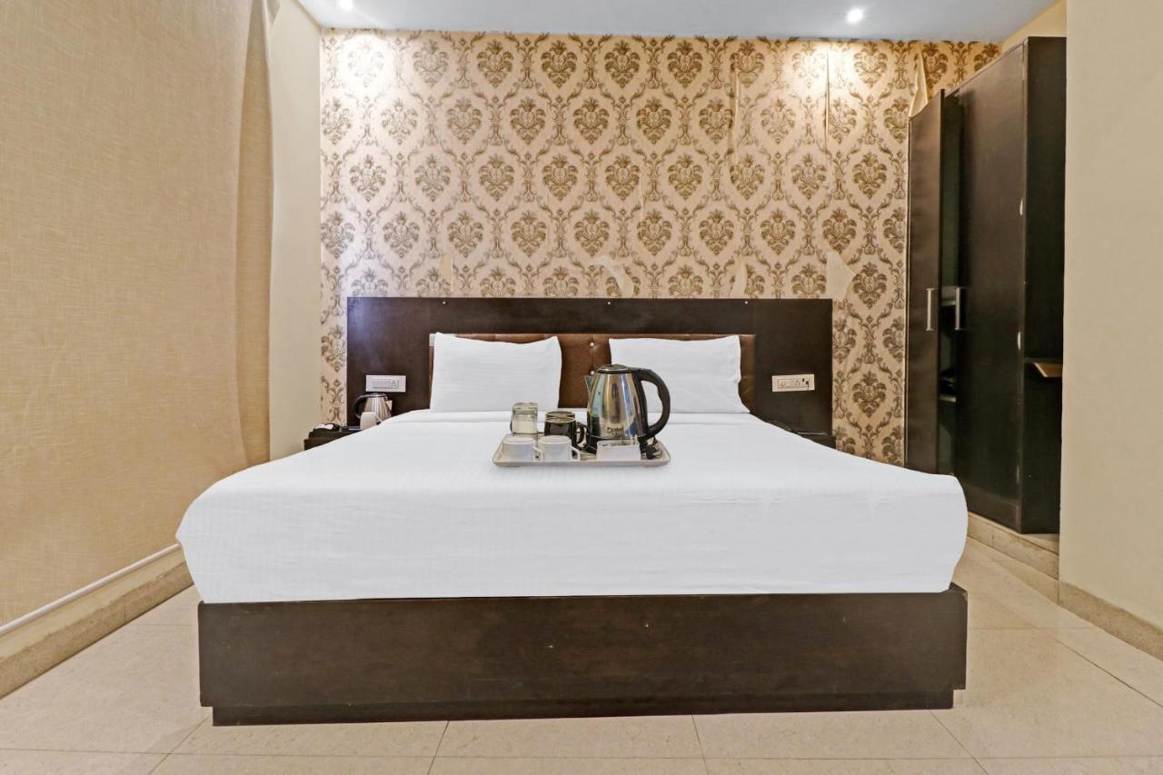 Oyo 23368 Boutique Hotel Paragon Yeni Delhi Dış mekan fotoğraf