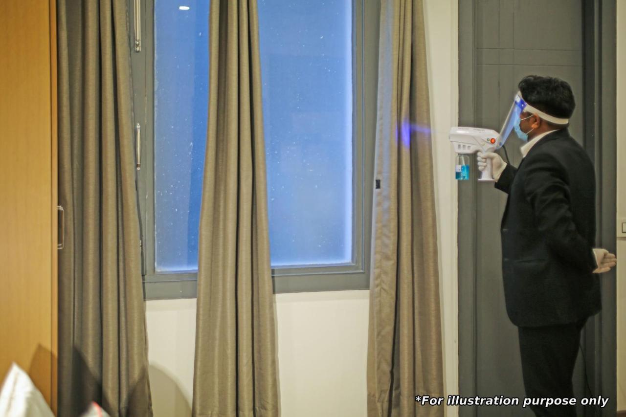 Oyo 23368 Boutique Hotel Paragon Yeni Delhi Dış mekan fotoğraf